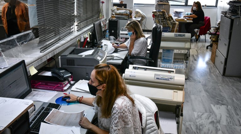 Ερχονται διασταυρώσεις για όσους δηλώνουν εισόδημα έως 20.000 ευρώ αλλά ξοδεύουν... έως 200.000 ευρώ