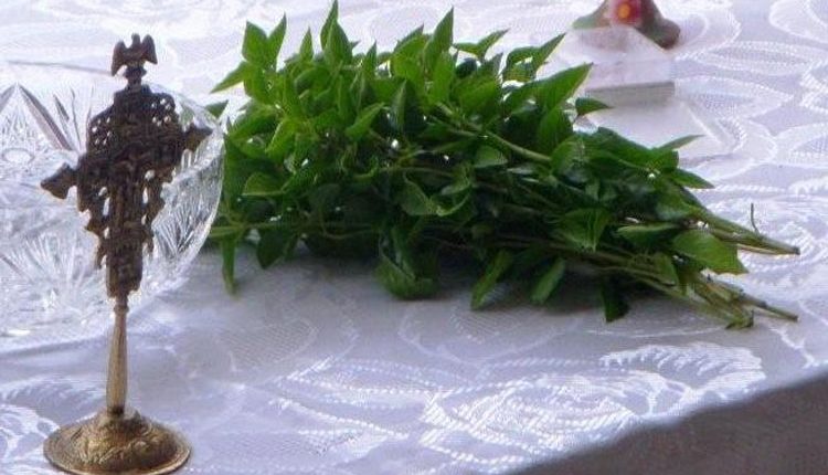 Το Πρόγραμμα Αγιασμού σε όλα τα σχολεία του Δήμου Διονύσου, τη Δευτέρα 11/9