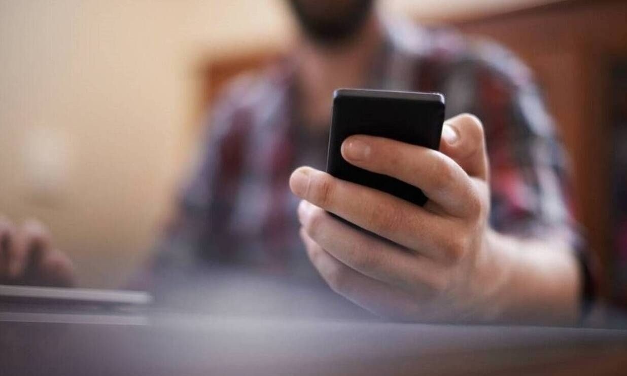 Έκτακτη ανακοίνωση της ΕΛΑΣ: Μην πατήσετε αυτά τα πλήκτρα αν σας πάρουν τηλέφωνο