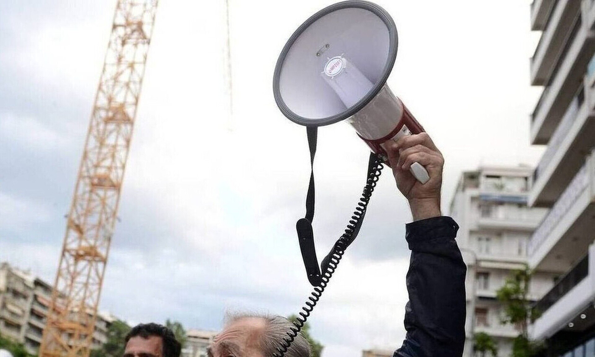 Παραλύει η χώρα - Πότε κλείνουν τα πάντα λόγω απεργίας