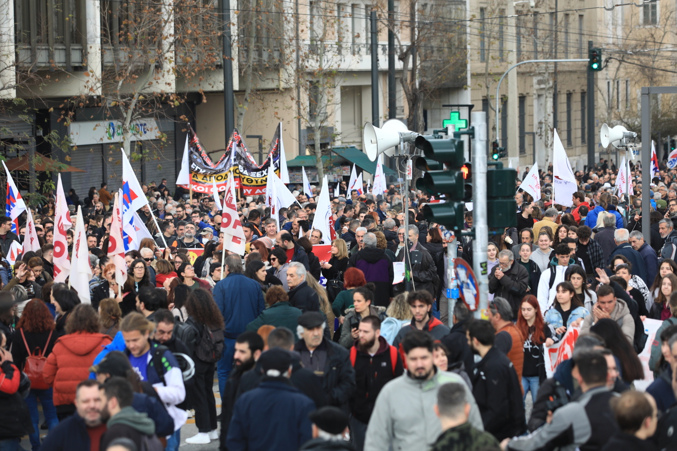 Γενική απεργία στις 20 Νοεμβρίου: Ποιοι συμμετέχουν - Τι θα γίνει με τα μέσα μεταφοράς