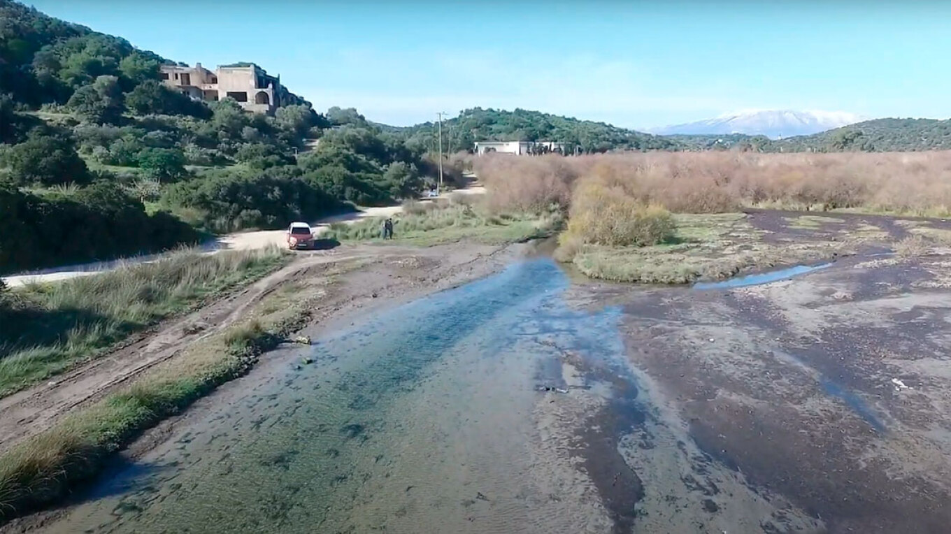Μπλόκο σε αντιπλημμυρικό έργο στην Αττική λόγω του αττικόψαρου - Τι είπε ο Νίκος Ταχιάος