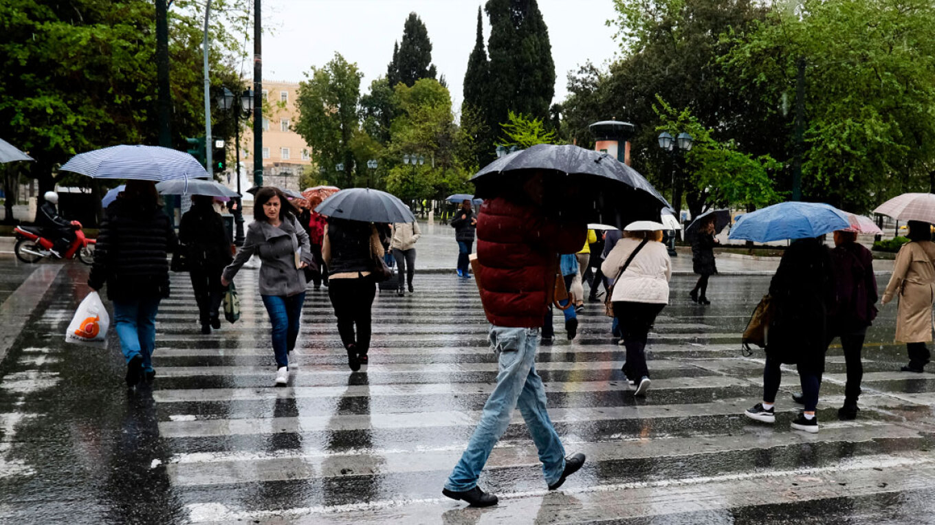 Απότομη αλλαγή του καιρού με καταιγίδες και πτώση της θερμοκρασίας - Ποιες περιοχές θα «χτυπήσουν» τα έντονα φαινόμενα