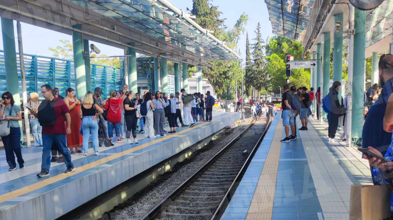 Τι συνέβη και έπιασε φωτιά στις γραμμές του ηλεκτρικού στη Νερατζιώτισσα