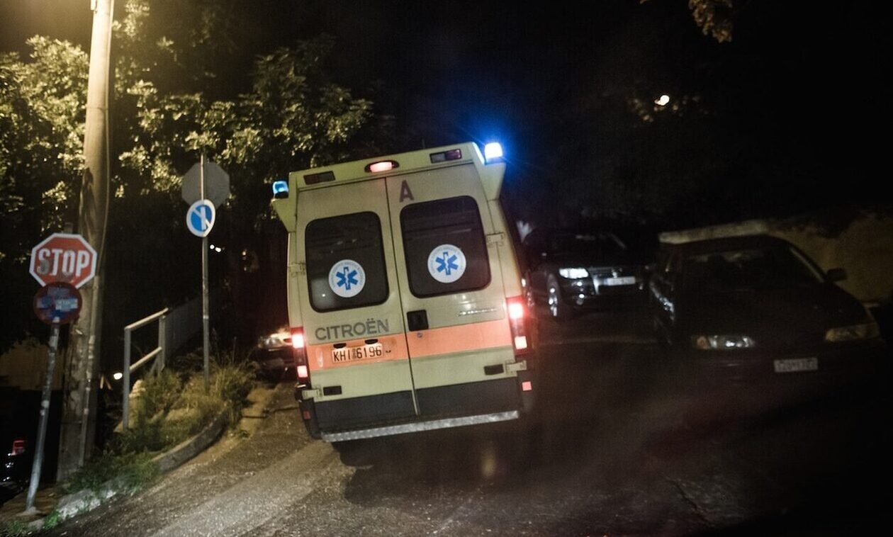 Τροχαίο στο Σκαραμαγκά – Άνδρας ανασύρθηκε χωρίς τις αισθήσεις του