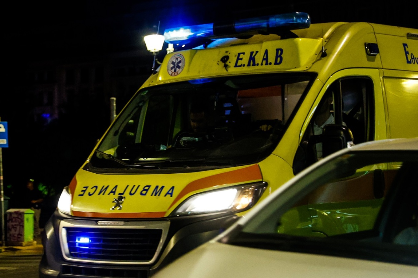 Διπλή τραγωδία σε Ποσειδώνος και Βουλιαγμένης - Νεκροί 39χρονος και 38χρονος σε τροχαία