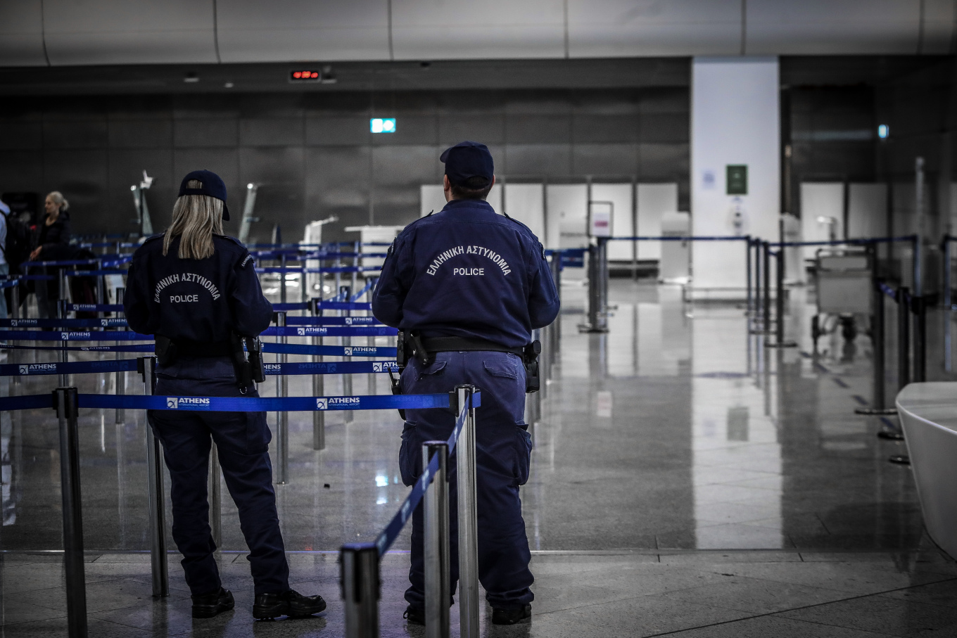 Χειροπέδες σε ράπερ στο «Ελευθέριος Βενιζέλος» για κλοπή