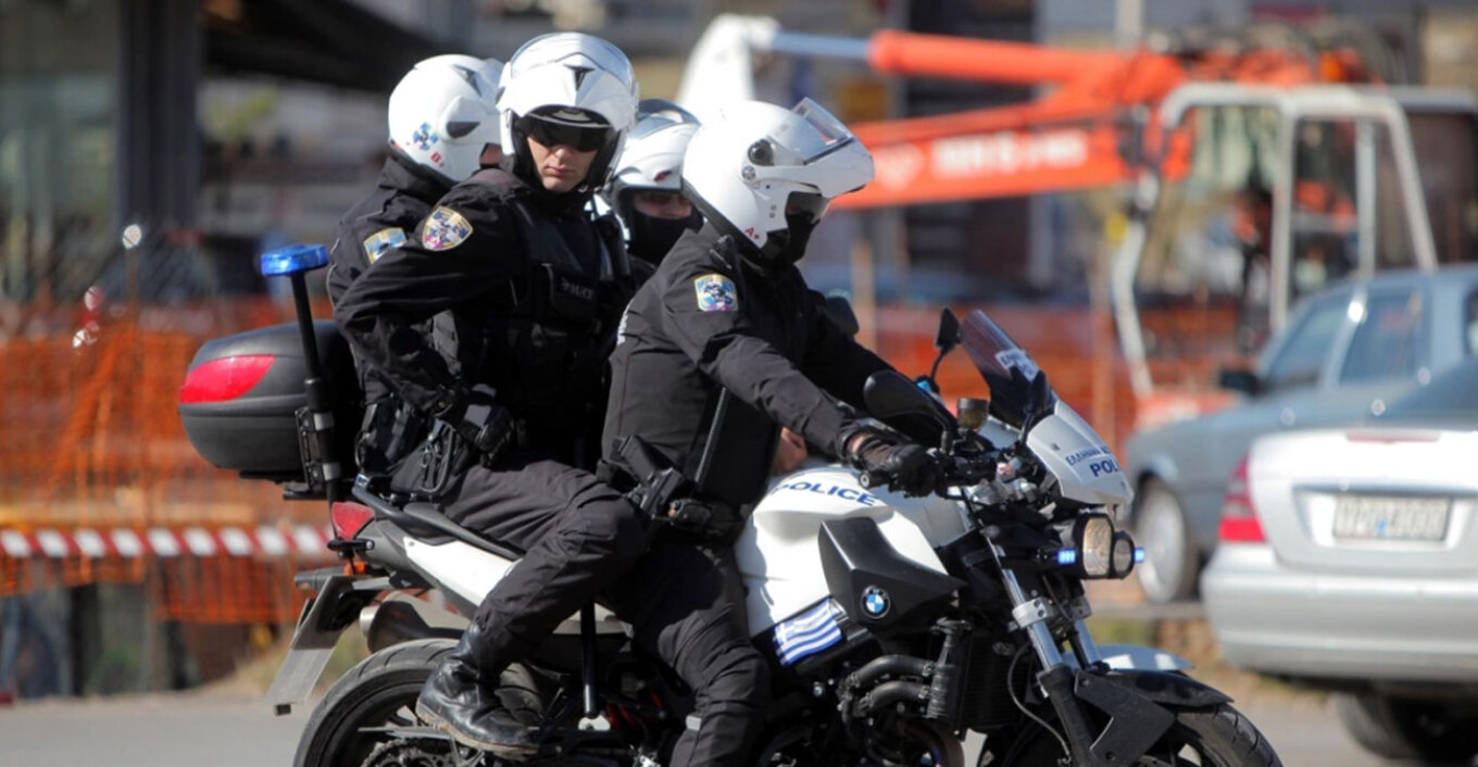 Βριλήσσια: Διαρρήκτες άρπαξαν χρυσά ρολόγια και διαμαντένια σκουλαρίκια αξίας 100.000 ευρώ σε 12 λεπτά