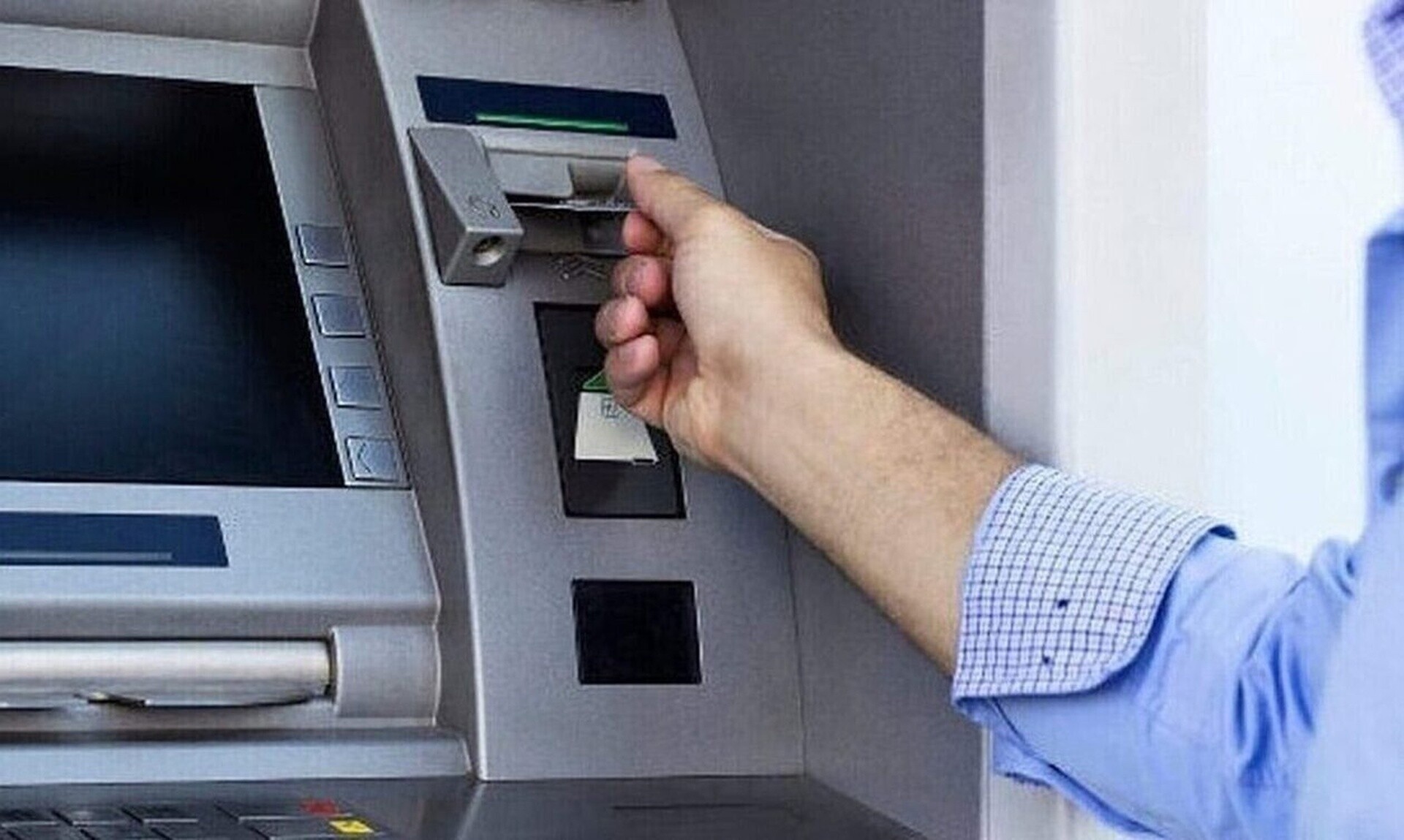 Χωρίς τράπεζες για 6 ημέρες - Γιατί κατεβάζουν ρολά