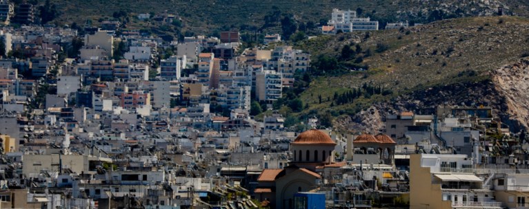 Τα πάνω και τα κάτω του ΕΝΦΙΑ για το 2026 - Ποιοι θα πληρώσουν λιγότερο και ποιοι περισσότερο
