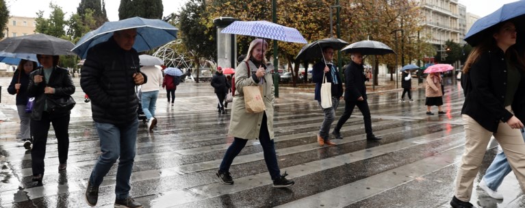 Έρχεται "αφρικανική κακοκαιρία" από την Τετάρτη - Προειδοποίηση για 12 περιοχές - Τι θα γίνει στην Αττική