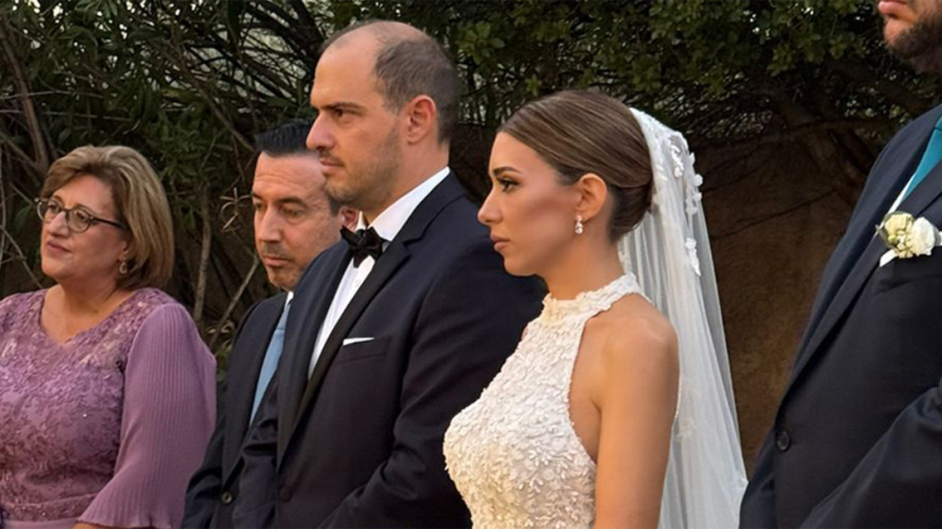 Στην Παλλήνη παντρεύτηκε ο Υφυπουργός Εξωτερικών Γιώργος Κώτσηρας 