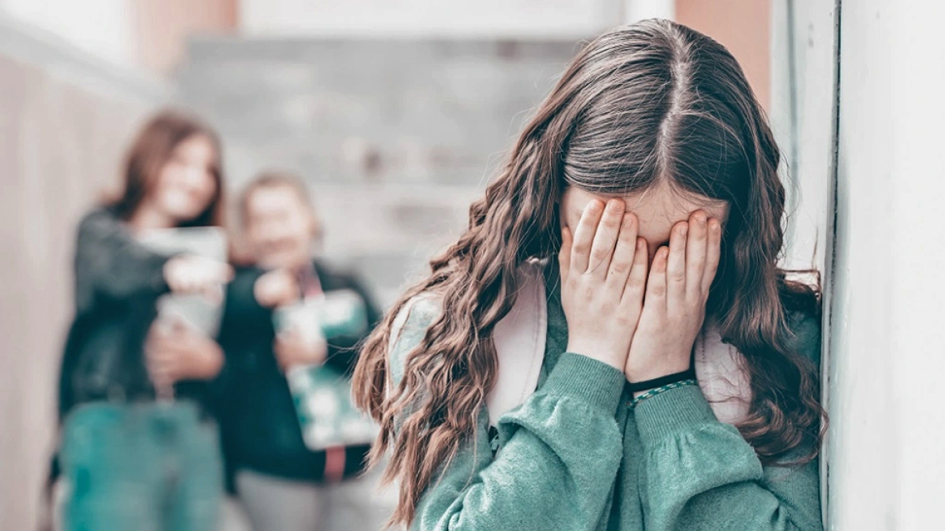 Ακραίο bullying σε 7χρονη: Βρέθηκε φιμωμένη και κλειδωμένη στις τουαλέτες του σχολείου