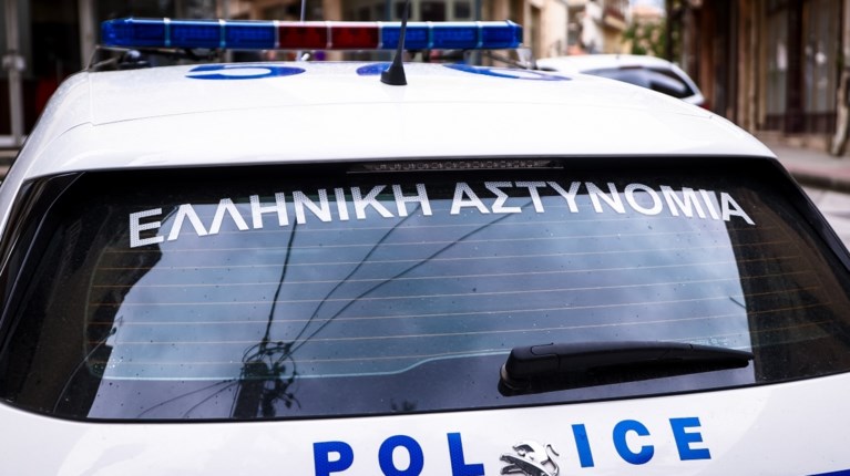 Ένοπλη ληστεία σε ψητοπωλείο στο Αιγάλεω – Χτύπησαν τον ιδιοκτήτη στο κεφάλι