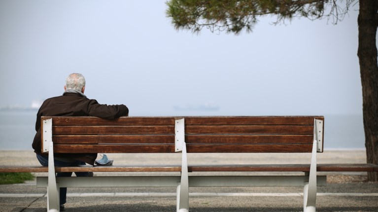Πότε συµφέρει να βγείτε στη σύνταξη: Το 2023 ή το 2024; - Πίνακες με παραδείγματα