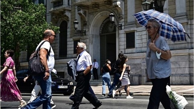 Οι 4 νέες μειώσεις φόρων στη ΔΕΘ - Ανάσα για επαγγελματίες, επιχειρήσεις και οικογένειες