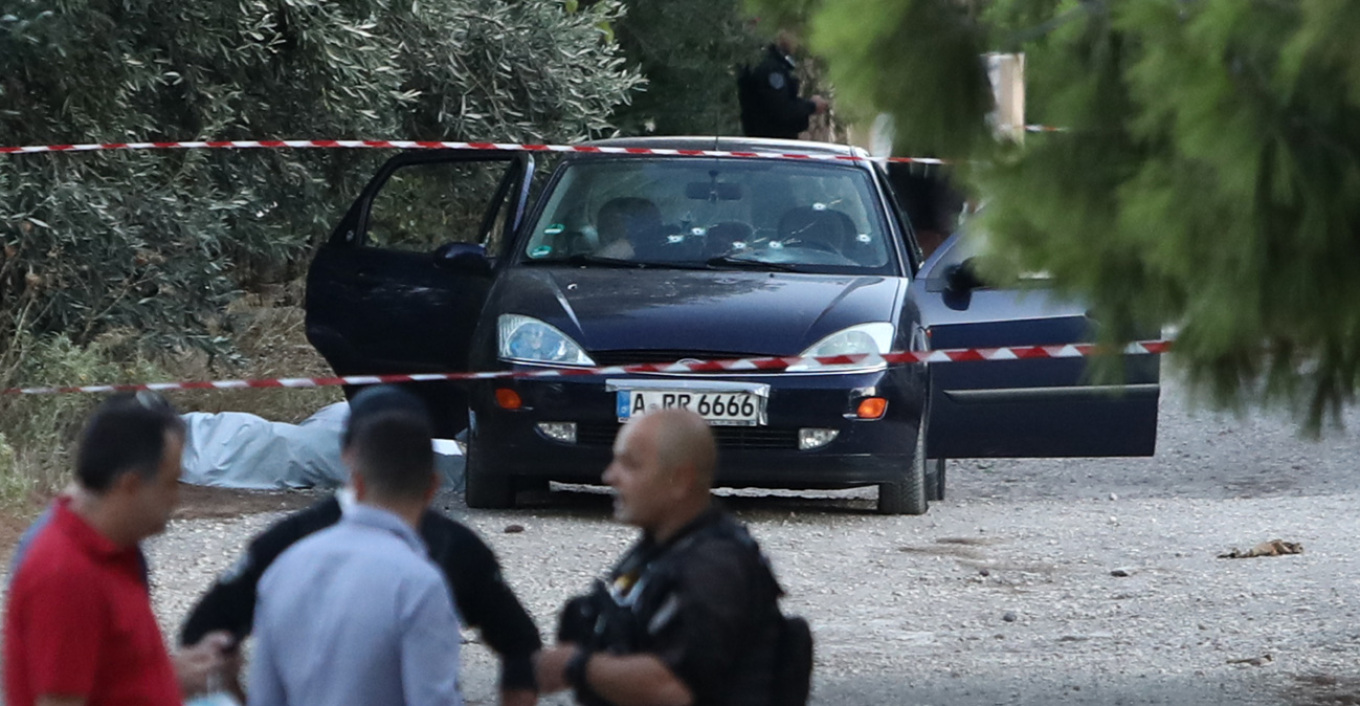 Ενέδρα θανάτου έστησαν οι δράστες στους έξι στη Λούτσα - Τα θύματα φέρονται να ήταν Τούρκοι με γαλλικές ταυτότητες