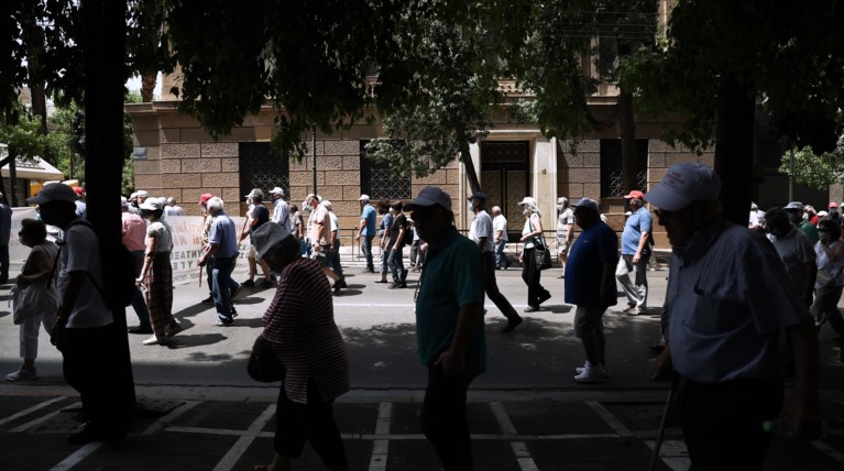 Πόσα και ποια πλασματικά έτη αναγνωρίζουν οι ασφαλισμένοι ανά ταμείο για το 2026 - Τα οφέλη, το κόστος, οι εκπτώσεις