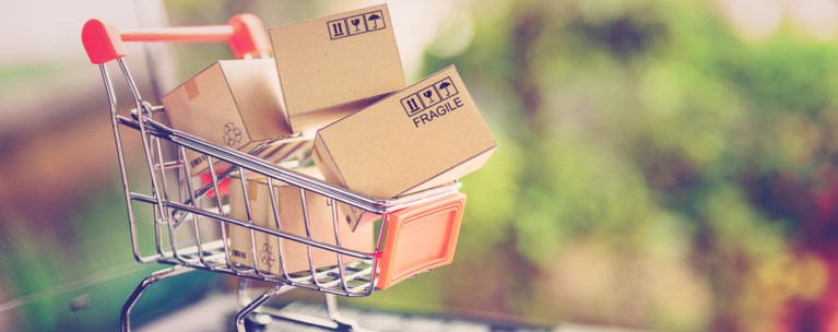 ΑΑΔΕ: Μπλόκο σε 52 επιχειρήσεις e-shop - Δεν είχαν δηλώσει πωλήσεις άνω των 18,5 εκατ. ευρώ