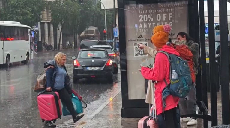 Ραγδαία επιδείνωση του καιρού τις επόμενες ώρες: Κίνδυνος για ακραία φαινόμενα - Kαμπανάκι για μεγάλο όγκο νερού