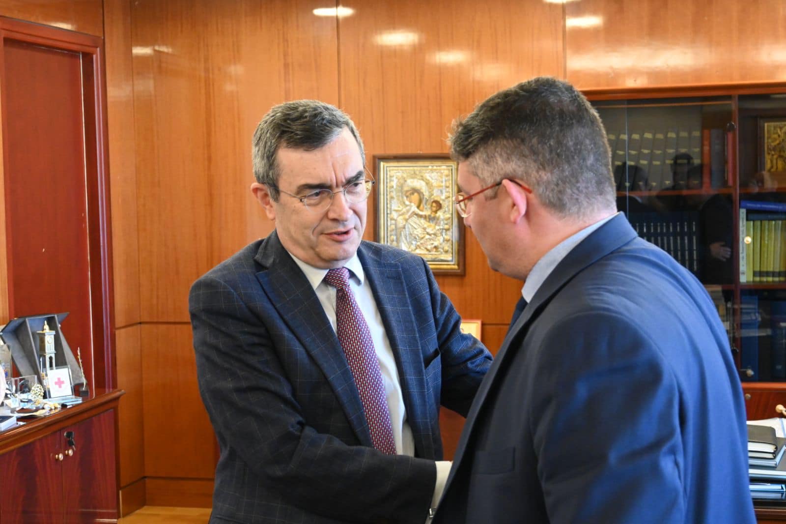 dimarhos_aharnon_ypoyrgeio_prostasias_toy_politi_09b83.jpg