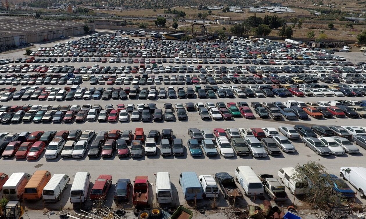Αυτοκίνητα και δίκυκλα από 100 ευρώ - Δείτε τη λίστα με τα 84 οχήματα και κάντε την επιλογή σας