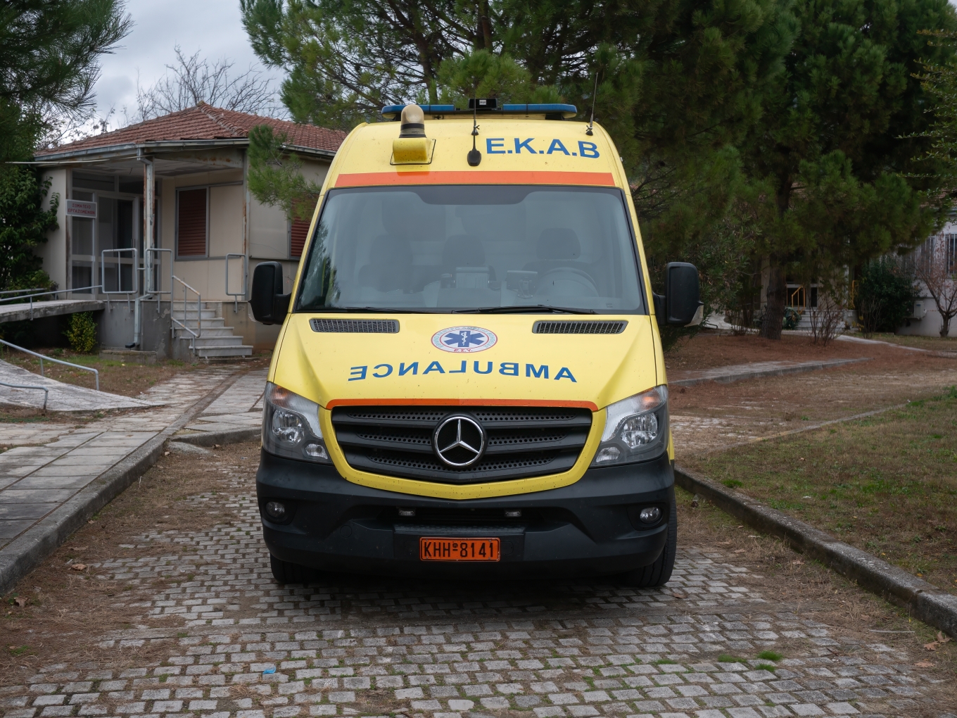 Τραγωδία στην Αρτέμιδα: Νεκρός 17χρονος μαθητής - Είχε περάσει το βράδυ σε σπίτι φίλου του