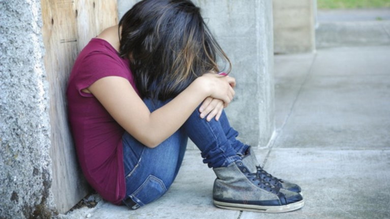 Safe Youth: Ξεκινά από σήμερα η λειτουργία του panic button για τους νέους