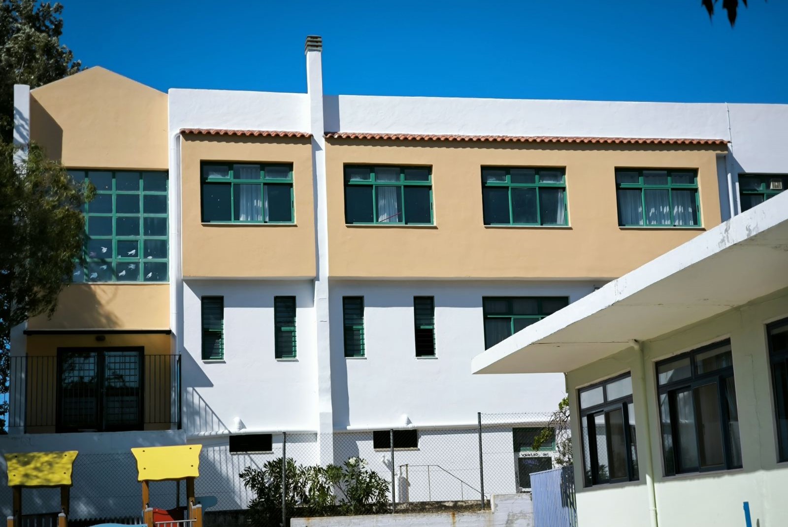 Ολοκλήρωση σημαντικών έργων σε 9+4 σχολικές μονάδες του Δήμου Διονύσου