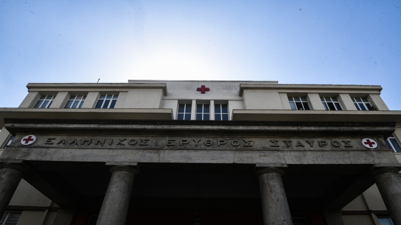 Έπεσε ασανσέρ στον «Ερυθρό Σταυρό»: Τέσσερις τραυματίες