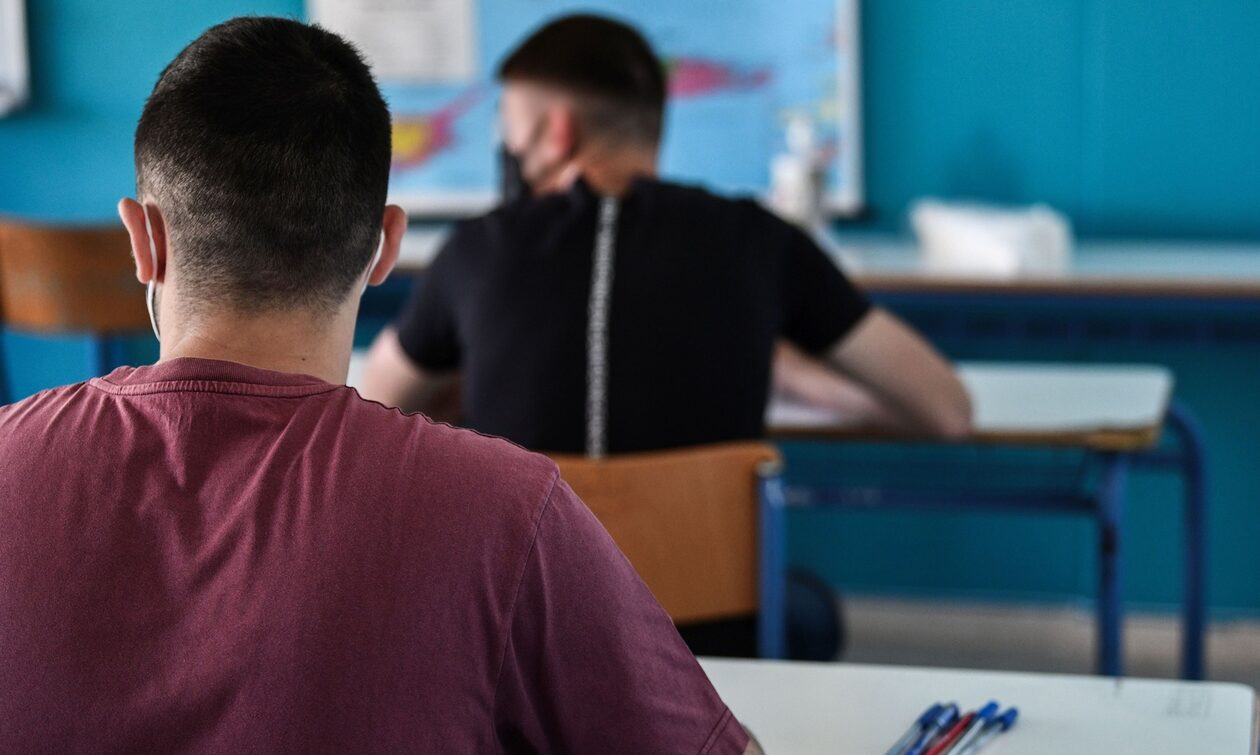 Έπεσε η πλατφόρμα των εξετάσεων: Η ΟΛΜΕ, η Τράπεζα Θεμάτων και η ανησυχία για τις Πανελλαδικές