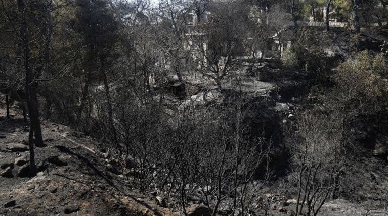 ΥΠΕΣ: Έκτακτη χρηματοδότηση 4,7 εκατ. ευρώ στους οκτώ πυρόπληκτους δήμους της Αττικής