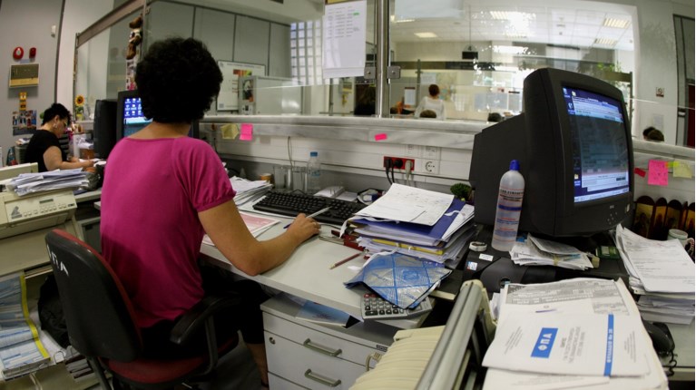 Εφορία: Αυτό είναι το ελάχιστο εισόδημα που πρέπει να δηλώσουν οι επαγγελματίες φέτος