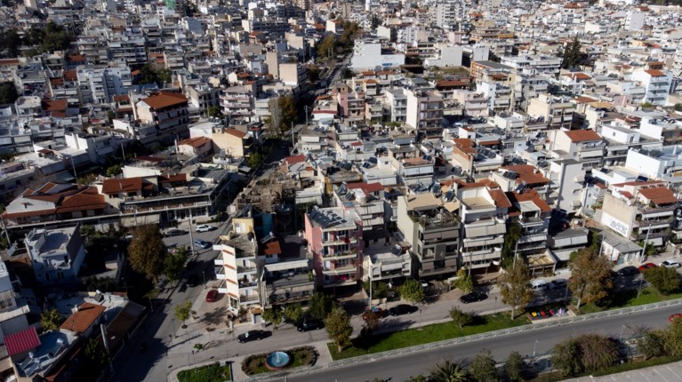 ΕΝΦΙΑ: Πληρωμή σε 11 δόσεις φέτος, σε 12 δόσεις από το 2025 - Απαλλάσσονται όσοι έχουν ακίνητα σε πληγείσες περιοχές