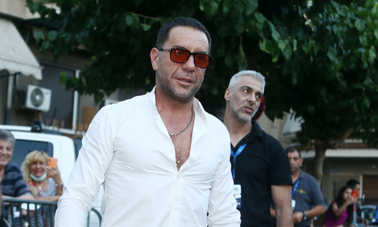 «Ο Γιώργος Μαζωνάκης θα κοιμηθεί σπίτι του σήμερα» - Τι λέει η πλευρά του τραγουδιστή 