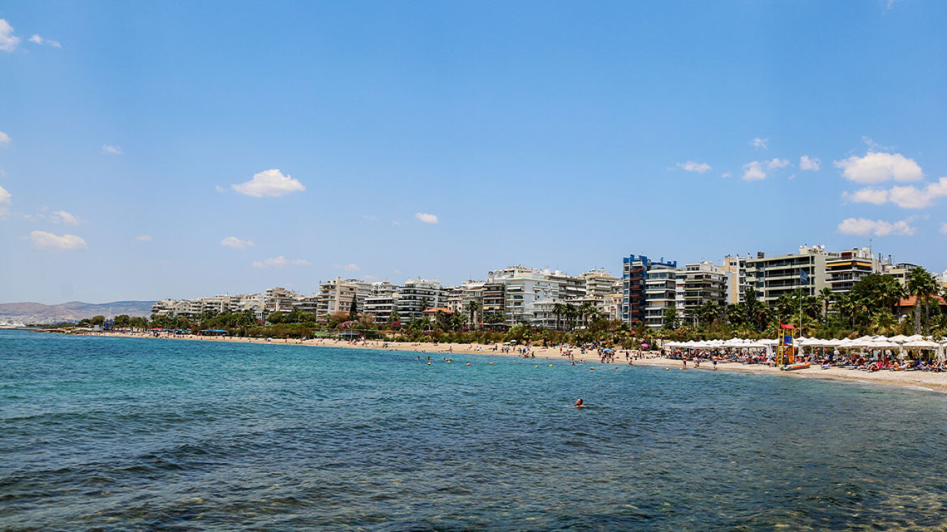 Τα σημεία που απαγορεύεται η κολύμβηση στην Αττική - Περιοχές σε Ραφήνα, Σούνιο και Μαραθώνα στη λίστα