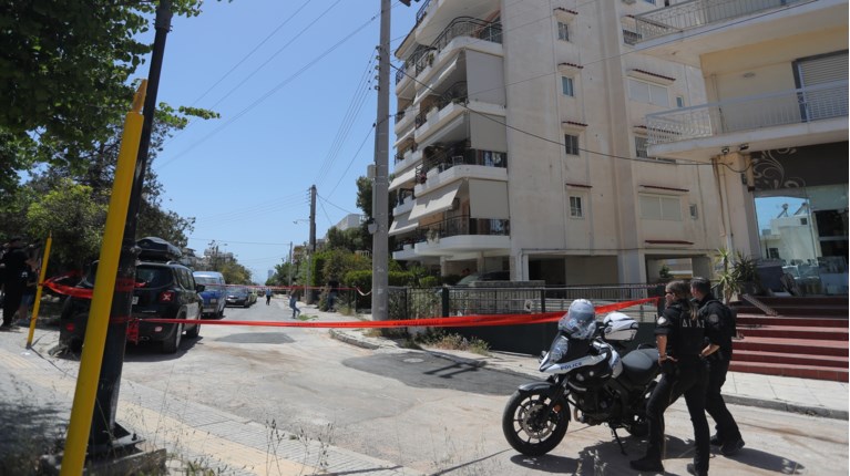 Ηλιούπολη: Μάχη για τη ζωή της δίνει η 17χρονη - Αγώνας για να σταθεροποιηθεί η κατάστασή της