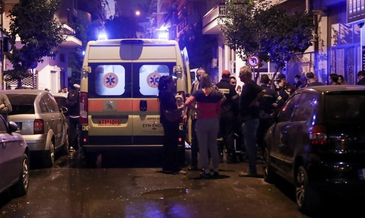 Φωτιά σε εγκαταλελειμμένο κτήριο στα Σεπόλια - Ένας άνδρας εντοπίστηκε νεκρός