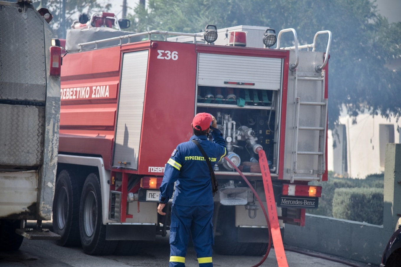 Σύλληψη για πυρκαγιά από αμέλεια στο Κρυονέρι Αττικής