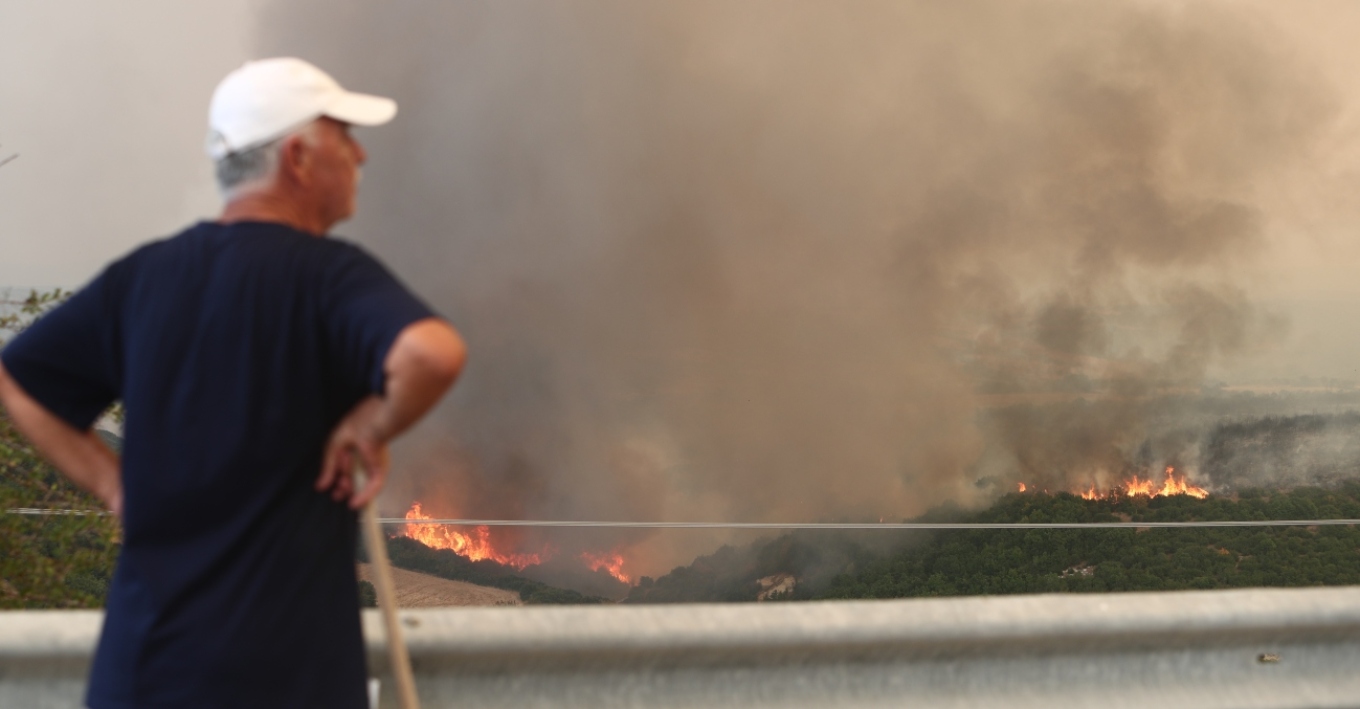 Δύο συλλήψεις για εμπρησμό από πρόθεση στον Διόνυσο Αττικής
