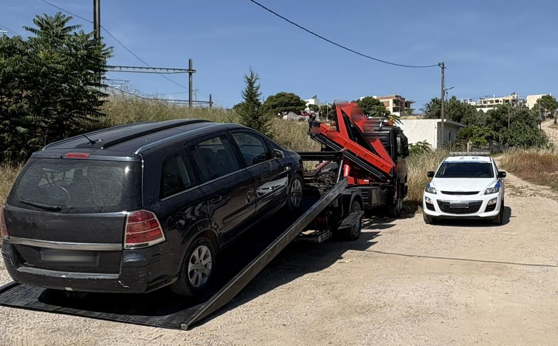 Ειδική αστυνομική επιχείρηση με -7- συλλήψεις πραγματοποιήθηκε πρωινές ώρες της 3-6-2026 σε οικισμούς των Αχαρνών με σκοπό την αποτροπή κάθε μορφής παράνομης δραστηριότητας