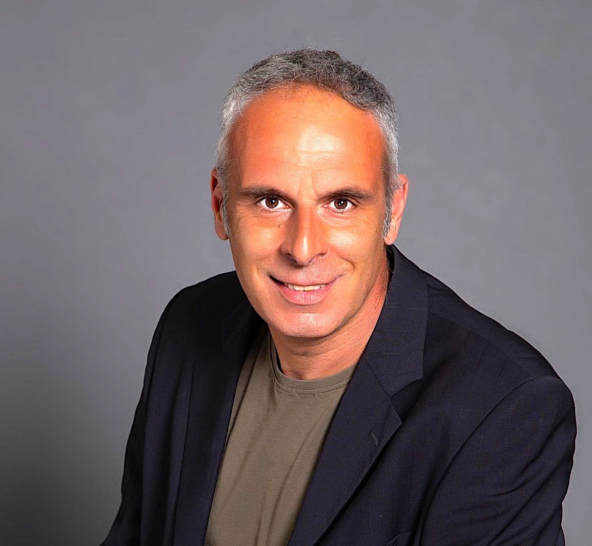 Γιώργος Μαντέλλας: Ο τζαμπατζής αντιδήμαρχος του δήμου Αχαρνών 