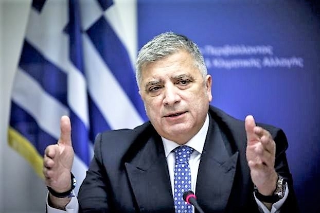 Γιώργος Πατούλης: Ναι η κα. Κοσμίδη, έχει οδηγούς