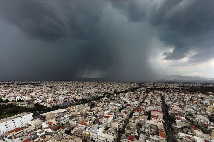Καιρός: Η πρόγνωση για το τριήμερο της 28ης Οκτωβρίου –Έρχεται το JetStream