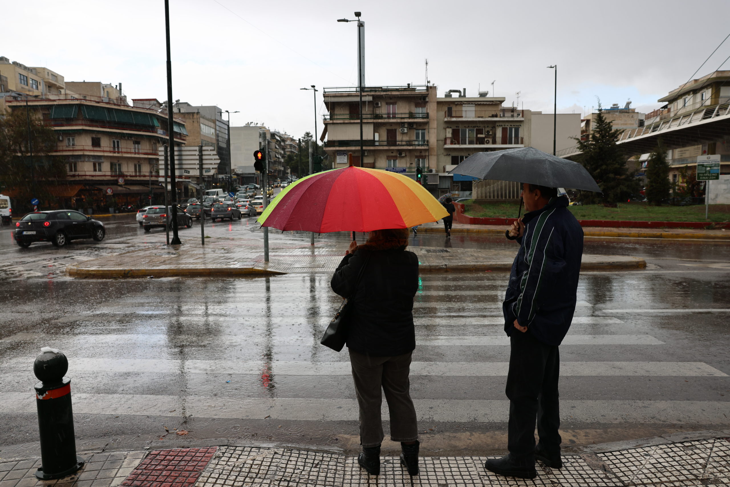 Καιρός: Συνεχίζονται οι βροχές αλλά ανεβαίνει η θερμοκρασία – Η πρόγνωση ανά περιοχή