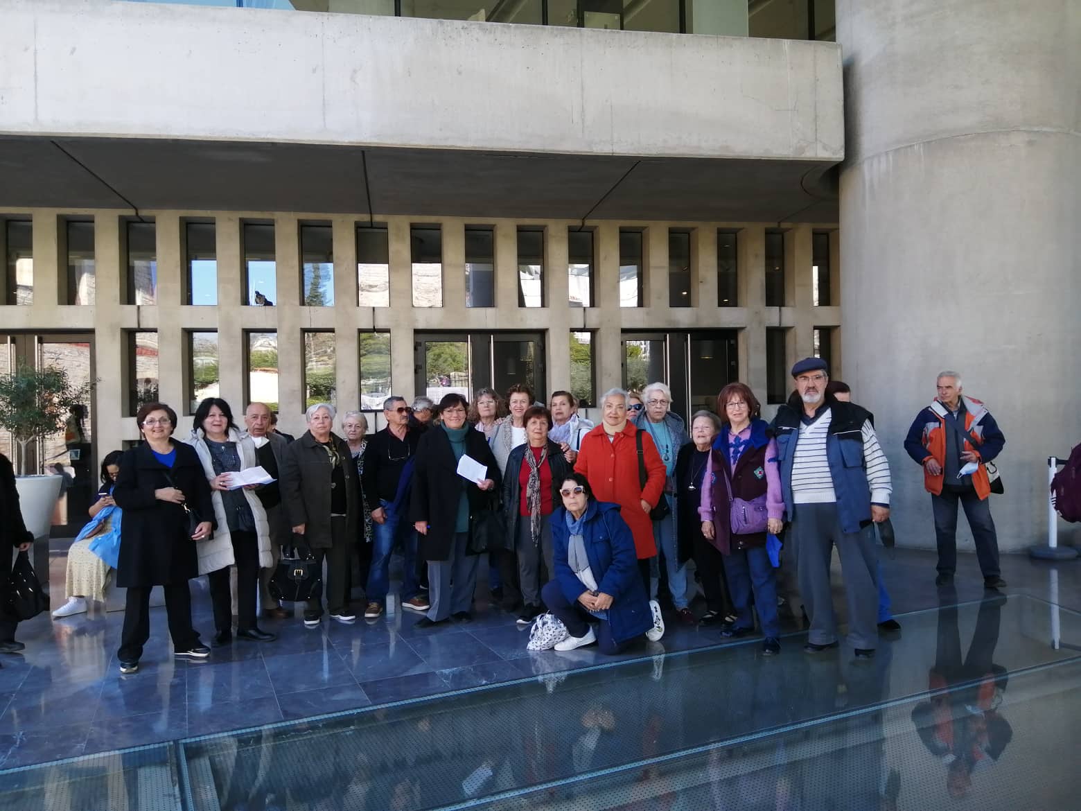 Την έκθεση «Ένδυμα Ψυχής» επισκέφθηκαν τα μέλη του ΚΑΠΗ Δήμου Μαρκοπούλου