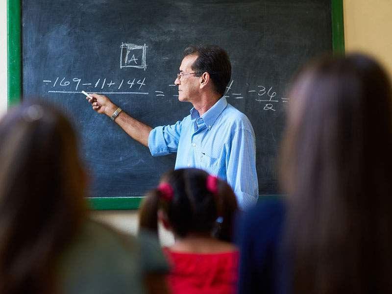 Εκπαίδευση... διώξεων και καθαιρέσεων εκπαιδευτικών! 