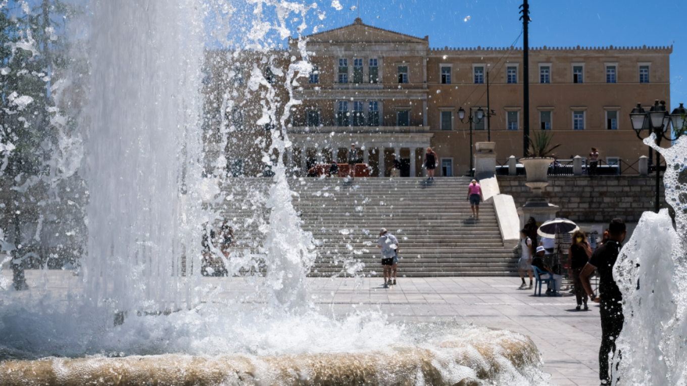 Καμίνι η χώρα με 38°C για τουλάχιστον 10 ημέρες! - Επίμονος ο καύσωνας, οι περιοχές που θα βιώσουν ακραία ζέστη