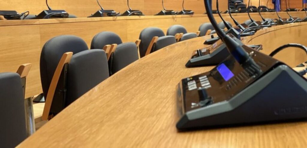 Mετακίνηση αιρετών Δήμων -Τι αναφέρει εγκύκλιος του ΥΠΕΣ (έγγραφο)