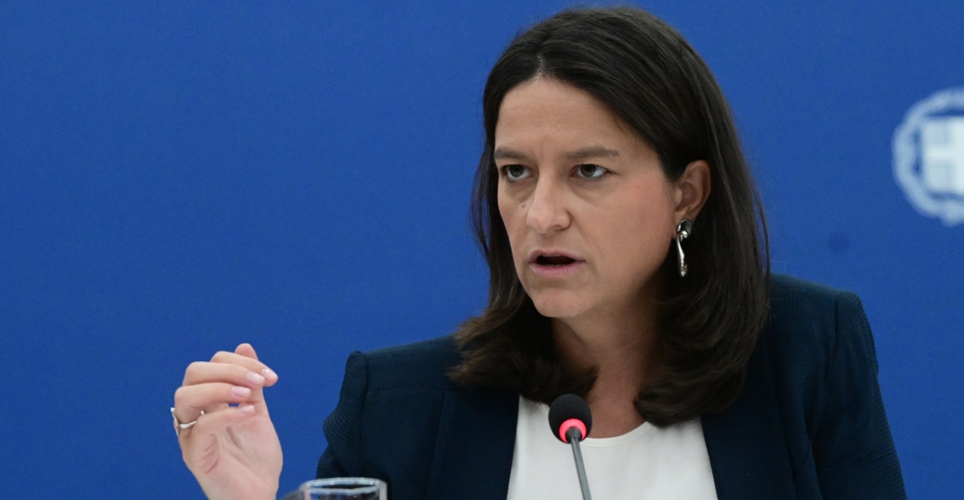Κεραμέως: Στα €950 ο κατώτατος μισθός από το 2027 - Έρχεται νέα αύξηση την άνοιξη του 2025